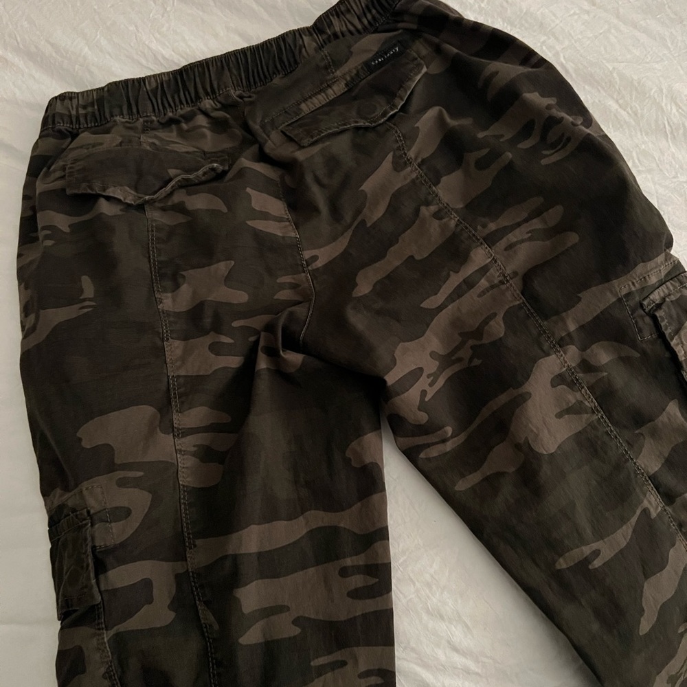 Camo pants
